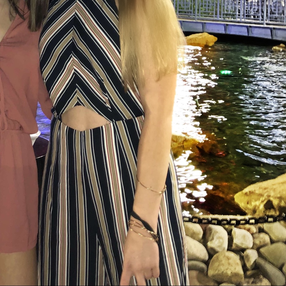 Jumpsuit - Picture 5 of 8